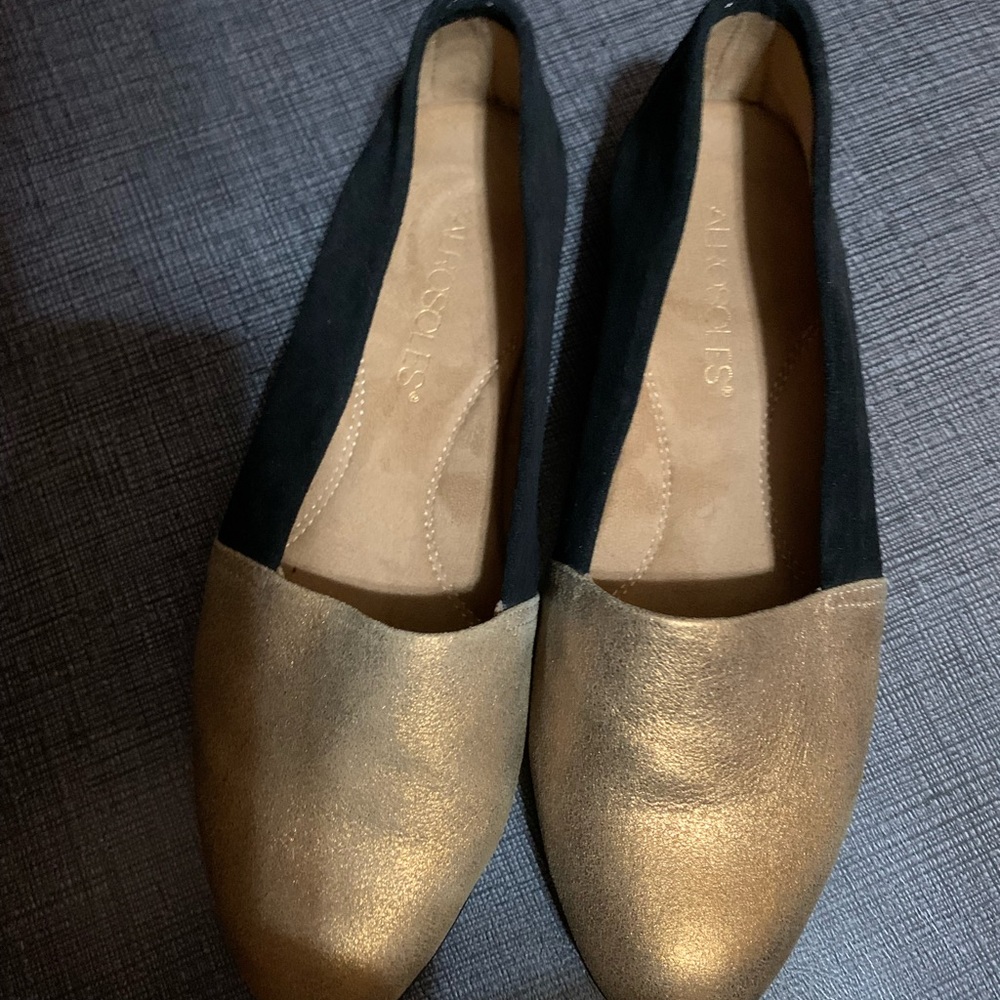 Aerosol flat shoes